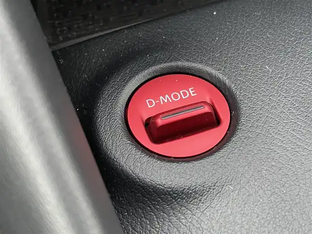 日産 フェアレディ Ｚ ニスモ 新潟県 2024(令6)年 2.1万km 黒 ワンオーナー/V6ツインターボ/スポーツリセッティング/純正19インチホイール装着/メモリナビ/フルセグテレビ/バックカメラ/パドルシフト/ドライブレコーダー/ウィンカーミラー/クルーズコントロール/プッシュスタート/ETC２．０/純正フロアマット/レーダー探知機/D-MODE/Bluetooth/BOSEスピーカー/スペアキー1個