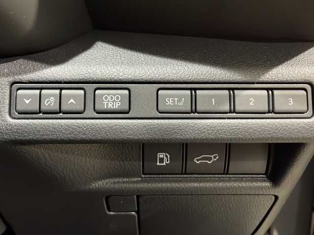 レクサス ＬＢＸ モリゾウ RR 佐賀県 2025(令7)年 0.2万km ガンＭ／黒 黒革シート/純正9.8インチディスプレイオーディオ/（Bluetooth/フルセグ/AM/FM/Apple CarPlay）/パノラミックビューモニター/レクサスセーフティーシステム/・レーダークルーズコントロール/・ブラインドスポットモニター/・クリアランスソナー/ステアリングヒーター/前席シートヒーター/D席パワーシート/D席メモリーシート/パワーバックドア/ビルトインETC2.0/置くだけ充電/スペアキー、カードキー/取扱説明書/保証書