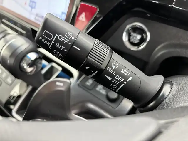 ホンダ ステップワゴン スパーダ クルスピセンシング 富山県 2020(令2)年 2.3万km プレミアムスパークルブラックパール 純正10型ナビ（AM/FM/DVD/BT/フルセグ）/バックカメラ/ETC/両側パワースライドドア/ハーフレザーシート/シートヒーター/衝突被害軽減システム/レーダークルーズコントロール/レーンキープアシスト/横滑り防止装置/アイドリングストップ/純正アルミホイール/純正フロアマット/オートLEDライト/革巻きステアリング/ステアリングスイッチ/パドルシフト/スマートキー/スペアキー