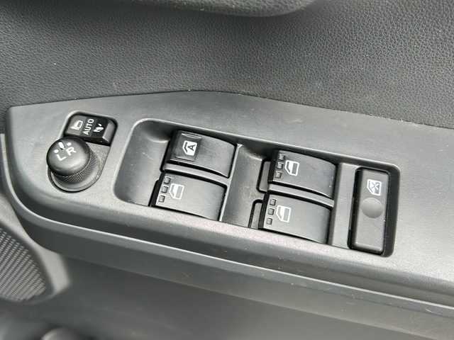 トヨタ ピクシスメガ Gターボ SAⅢ 千葉県 2020(令2)年 7.3万km ブラックマイカメタリック ナビ　バックカメラ　フルセグＴＶ　Ｂｔ　ＥＴＣ　両側パワースライドドア　ベンチシート　マット　スマートキー　横滑り防止　　衝突軽減ブレーキ　バックセンサー　オートライト　ＬＥＤライト　１４インチＡＷ
