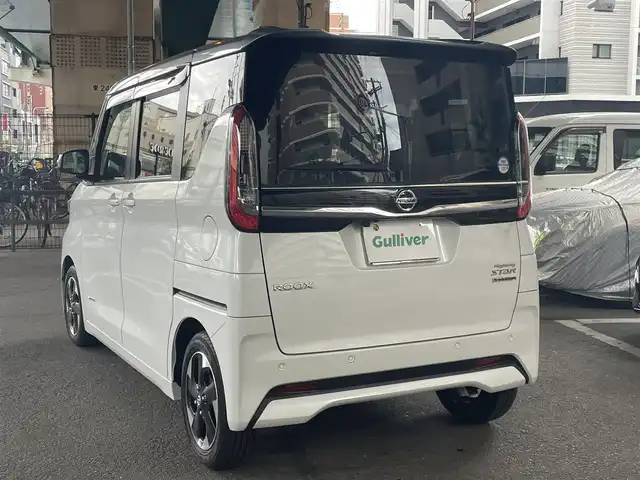 日産 ルークス HWS X プロパイロットED 大阪府 2022(令4)年 0.6万km チタニウムグレーM/シルキーホワイト インテリジェントエマージェンシーブレーキ/・踏み間違い衝突防止アシスト/・SOSコール /・プロパイロット/・インテリジェント LI（車線逸脱防止支援システム）＋/LDW（車線逸脱警報）/・インテリジェント FCW（前方衝突予測警報）/インテリジェント DA（ふらつき警報）/・標識検知機能/（進入禁止標識検知、最高速度標識検知、一時停止標識検知）/・先行車発進お知らせ/日産純正メモリナビ/・バックカメラ/・インテリジェントアラウンドビューモニター/・フルセグTV/・Bluetooth/・CD/レーダークルーズコントロール/両側パワースライドドア/プラズマクラスター技術搭載リヤシーリングファン/LEDヘッドランプ/・オートレベライザー付/・アダプティブLEDヘッドライトシステム/・インテリジェント オートライトシステム/プッシュスタート/ビルトインETC/ワンオーナー/新車保証書/取扱説明書