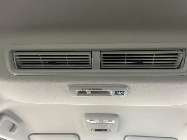 日産 ルークス HWS X プロパイロットED 大阪府 2022(令4)年 0.6万km チタニウムグレーM/シルキーホワイト インテリジェントエマージェンシーブレーキ/・踏み間違い衝突防止アシスト/・SOSコール /・プロパイロット/・インテリジェント LI（車線逸脱防止支援システム）＋/LDW（車線逸脱警報）/・インテリジェント FCW（前方衝突予測警報）/インテリジェント DA（ふらつき警報）/・標識検知機能/（進入禁止標識検知、最高速度標識検知、一時停止標識検知）/・先行車発進お知らせ/日産純正メモリナビ/・バックカメラ/・インテリジェントアラウンドビューモニター/・フルセグTV/・Bluetooth/・CD/レーダークルーズコントロール/両側パワースライドドア/プラズマクラスター技術搭載リヤシーリングファン/LEDヘッドランプ/・オートレベライザー付/・アダプティブLEDヘッドライトシステム/・インテリジェント オートライトシステム/プッシュスタート/ビルトインETC/ワンオーナー/新車保証書/取扱説明書