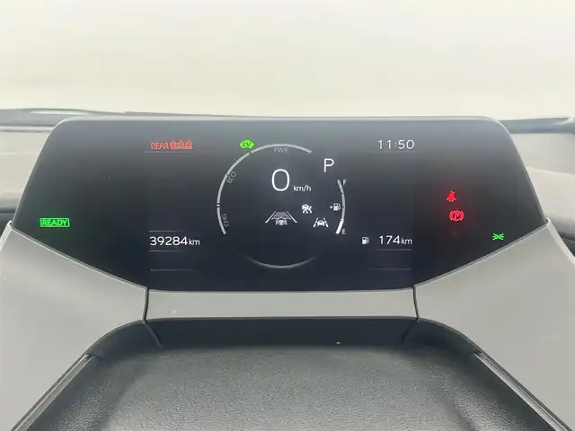 トヨタ プリウス Z 愛知県 2023(令5)年 4万km アティチュードブラックマイカ ・純正ナビ/（フルセグTV/Bluetooth/Miracast）/・純正12.3型ディスプレイオーディオ/・禁煙車/・パノラマムーンルーフ/・アラウンドビューモニター/・デジタルインナーミラー/・アダクティブクルーズコントロール/・プリクラッシュセーフティー/・レーンディパーチャーアラート/・ブラインドスポットモニター/・パーキングアシスト/・レザーシート/・シートヒーター（D/N席）/・ベンチレーション（D/N席）/・ステアリングヒーター/・パワーバックドア/・LEDヘッドライト/・オートライト/・オートマチックハイビーム/・ビルトインETC2.0/・モデリスタ19インチアルミホイール/・純正フロアマット/・ワイヤレス充電/・スマートキー/・エンジンスタータ/・スペアキー1本