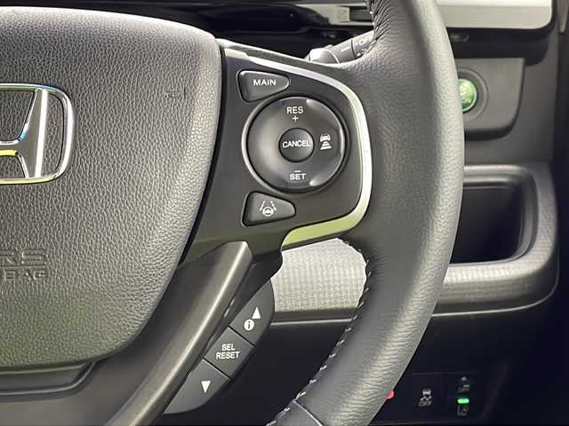 ホンダ ステップワゴン スパーダ ホンダセンシング 宮城県 2019(令1)年 5.3万km プレミアムスパイスパープルP Honda SENSING	/・衝突軽減ブレーキ		/・アダプティブクルーズコントロール/・車線維持支援システム/・オートハイビーム	/純正10型ナビ/・SD.USB.CD.DVD.BT.ipod/フルセグTV/バックカメラ/両側パワースライドドア/純正ドライブレコーダー（FR）/ステアリングスイッチ/ビルトインETC/LEDヘッドライト/パドルシフト/アイドリングストップ/横滑り防止装置/プッシュスタート/スマートキー/純正16inAW/純正フロアマット