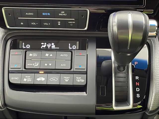 ホンダ ステップワゴン スパーダ ホンダセンシング 宮城県 2019(令1)年 5.3万km プレミアムスパイスパープルP Honda SENSING	/・衝突軽減ブレーキ		/・アダプティブクルーズコントロール/・車線維持支援システム/・オートハイビーム	/純正10型ナビ/・SD.USB.CD.DVD.BT.ipod/フルセグTV/バックカメラ/両側パワースライドドア/純正ドライブレコーダー（FR）/ステアリングスイッチ/ビルトインETC/LEDヘッドライト/パドルシフト/アイドリングストップ/横滑り防止装置/プッシュスタート/スマートキー/純正16inAW/純正フロアマット