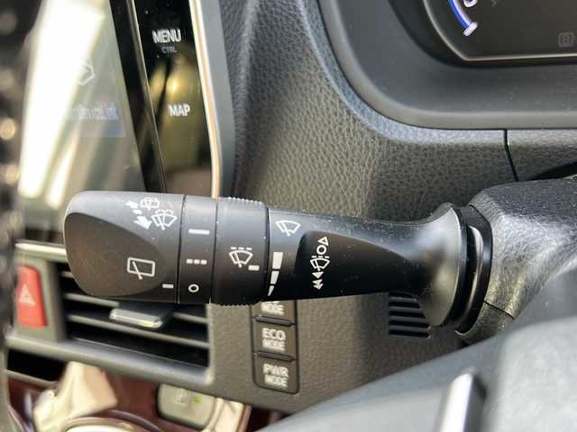 トヨタ ヴォクシー ハイブリッド ZS 煌Ⅱ 岐阜県 2019(平31)年 2.8万km ホワイトパールクリスタルシャイン 登録時走行距離27/258km/純正１０型SDナビ　/ドライブレコーダー　/ビルトインＥＴＣ　/バックカメラ　/クルーズコントロール　/両側パワースライド　/衝突軽減システム　/横滑り防止装置　/レーンキープアシスト　/前後コーナーセンサー　/ＬＥＤヘッドライト/オートライト/プッシュスタート/スマートキー/純正16インチアルミホイール/フロアマット