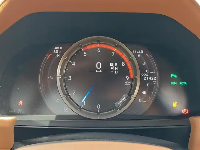 レクサス ＬＣ 500 Sパッケージ 東京都 2018(平30)年 2.2万km ホワイトノーヴァガラスフレーク 社外エアサスペンション ROAMAIR/マークレビンソンリファレンスサラウンドサウンドシステム/Lexus Safety System +/・プリクラッシュセーフティ/・レーントレーシングアシスト/・ドライバー異常時対応システム/・ロードサインアシスト /・先行車発進告知機能/・オートマチックハイビーム /・レーダークルーズコントロール/・ヘッドアップディスプレイ/・ブラインドスポットモニター/プッシュスタート/パドルシフト/純正ナビ/フルセグTV/バックカメラ/ETC2.0/前後ドライブレコーダー/アルカンターラ革コンビシート/パワーシート/運転席シートメモリー機能/シートヒーター/ベンチレーション/ステアリングヒーター/アクティブリヤウィング/LEDヘッドライト/カーボンルーフ/21インチ純正アルミホイール/スマートキー