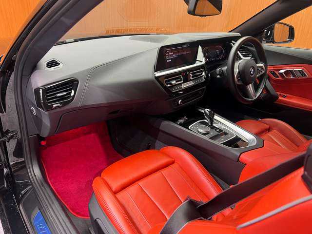 ＢＭＷ Ｚ４ sDrive20i Mスポーツ 千葉県 2020(令2)年 4万km 黒Ｍ イノベーションＰＫＧ　/ファストトラックＰＫＧ　/ＡＣＣ　/赤革シート　/ナビ　/Ｂカメラ　/Ｂｌｕｅｔｏｏｔｈ接続　/ＨＵＤ　/シートＨ　/パーキングアシスト/アダプティブＭサスペンション　/ＬＥＤライト
