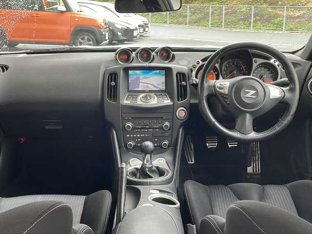 日産 フェアレディ Ｚ バージョンS 福島県 2008(平20)年 17.1万km ブリリアントホワイトパール ６ＭＴ　メーカーナビ　バックカメラ　ビルトインＥＴＣ　リアスポイラー　ＨＩＤヘッドライト　純正フロアマット　社外アルミホイール　スマートキー　保証書　取扱説明書　スペアキー