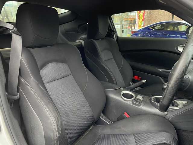 日産 フェアレディ Ｚ バージョンS 福島県 2008(平20)年 17.1万km ブリリアントホワイトパール ６ＭＴ　メーカーナビ　バックカメラ　ビルトインＥＴＣ　リアスポイラー　ＨＩＤヘッドライト　純正フロアマット　社外アルミホイール　スマートキー　保証書　取扱説明書　スペアキー