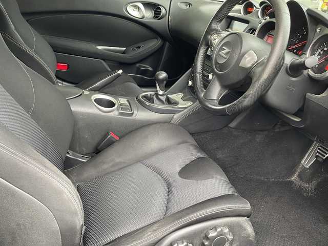 日産 フェアレディ Ｚ バージョンS 福島県 2008(平20)年 17.1万km ブリリアントホワイトパール ６ＭＴ　メーカーナビ　バックカメラ　ビルトインＥＴＣ　リアスポイラー　ＨＩＤヘッドライト　純正フロアマット　社外アルミホイール　スマートキー　保証書　取扱説明書　スペアキー