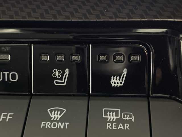 トヨタ プリウス Z 神奈川県 2024(令6)年 2万km ガンＭ トヨタセーフティセンス/純正12.3型ディスプレイオーディオ/・BT/フルセグTV/USB/MiraCast/パノラミックビューモニター/デジタルインナーミラー/AC100V/置くだけ充電/モデリスタエアロキット/純正前後ドライブレコーダー/ビルトインETC2.0/BSM/パーキングアシスト/パワーバックドア/電動サイドブレーキ/オートブレーキホールド/レザー調シート/パワーシート(D)/メモリシート(D)/シートヒーター(D/N)/ベンチレーション(D/N)/EVモード/ECO/SPORTモード/革巻きステアリング/ステアリングスイッチ/Autoライト/ステアリングヒーター/ヘッドライトレベライザー/LEDヘッドライト/電動格納ミラー/ウィンカーミラー/純正フロアマット/純正ドアバイザー/純正19インチアルミホイール