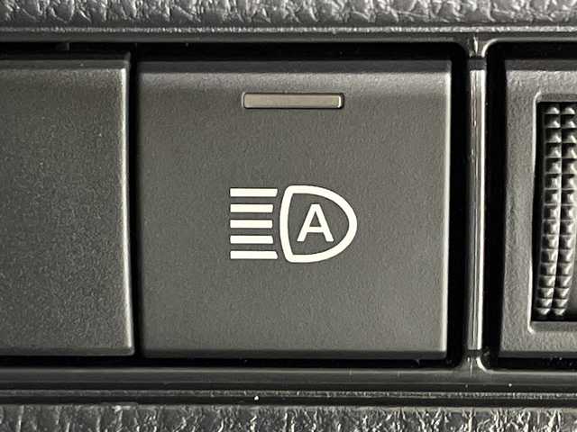 トヨタ プリウス Z 神奈川県 2024(令6)年 2万km ガンＭ トヨタセーフティセンス/純正12.3型ディスプレイオーディオ/・BT/フルセグTV/USB/MiraCast/パノラミックビューモニター/デジタルインナーミラー/AC100V/置くだけ充電/モデリスタエアロキット/純正前後ドライブレコーダー/ビルトインETC2.0/BSM/パーキングアシスト/パワーバックドア/電動サイドブレーキ/オートブレーキホールド/レザー調シート/パワーシート(D)/メモリシート(D)/シートヒーター(D/N)/ベンチレーション(D/N)/EVモード/ECO/SPORTモード/革巻きステアリング/ステアリングスイッチ/Autoライト/ステアリングヒーター/ヘッドライトレベライザー/LEDヘッドライト/電動格納ミラー/ウィンカーミラー/純正フロアマット/純正ドアバイザー/純正19インチアルミホイール