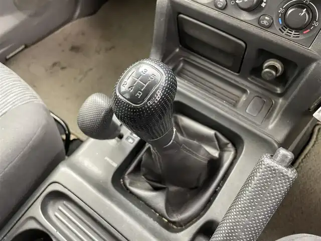 三菱 パジェロ ロング ZR 福井県 2004(平16)年 16.1万km ウォームホワイトパール サンルーフ/バグガード/バンパーガード/背面タイヤ/４WD/純正アルミホイール/オーディオデッキ/ETC/電格ミラー/AAC/ドアバイザー/オートライト