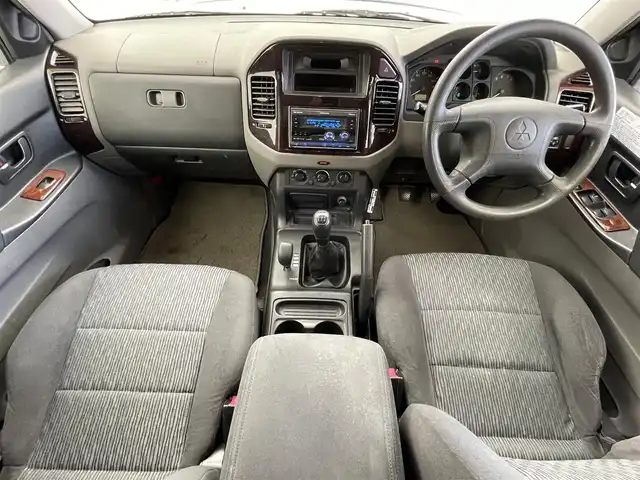 三菱 パジェロ ロング ZR 福井県 2004(平16)年 16.1万km ウォームホワイトパール サンルーフ/バグガード/バンパーガード/背面タイヤ/４WD/純正アルミホイール/オーディオデッキ/ETC/電格ミラー/AAC/ドアバイザー/オートライト