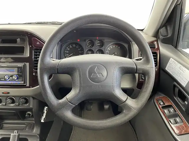 三菱 パジェロ ロング ZR 福井県 2004(平16)年 16.1万km ウォームホワイトパール サンルーフ/バグガード/バンパーガード/背面タイヤ/４WD/純正アルミホイール/オーディオデッキ/ETC/電格ミラー/AAC/ドアバイザー/オートライト