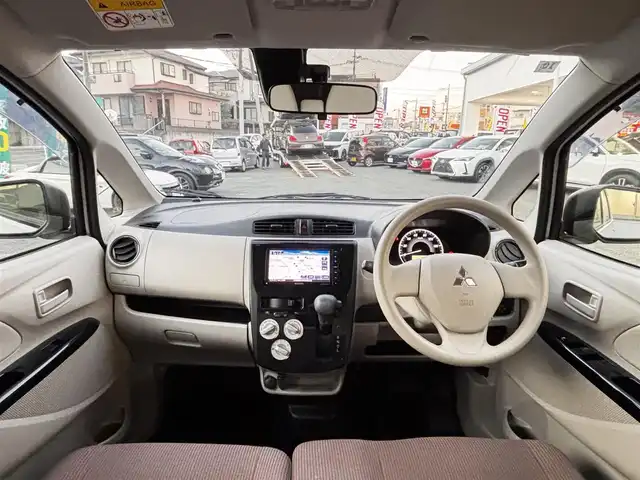 三菱 ｅＫワゴン E e－アシスト 熊本県 2018(平30)年 12.3万km シルキーホワイト 社外メモリナビ（MDV-D5048TW）/【フルセグTV/Bluetooth/CD/DVD】/衝突軽減ブレーキ/シートヒーター/横滑り防止機能/ベンチシート/フロアマット/ドアバイザー/キーレス