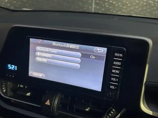 トヨタ Ｃ－ＨＲ G 大分県 2017(平29)年 5.5万km ホワイトパールクリスタルシャイン 保証書/スペアキー1本/レーダークルーズコントロール/ブラインドスポットモニター/純正ナビ/バックカメラ/Bluetooth/地デジ/ドライブレコーダー前/茶半革/シートヒーター/電動格納ミラー/純正ドアバイザー/純正18インチアルミホイール