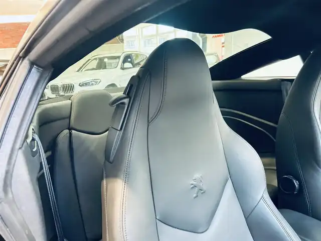 プジョー ＲＣＺ 大阪府 2014(平26)年 0.9万km 黒 社外ナビ/TV/バックカメラ/クリアランスソナー/純正18インチAW/HIDヘッドライト/クルコン/リモコンキー/電動リアスポイラー/黒革/パワーシート/Dシートメモリ/シートヒーター