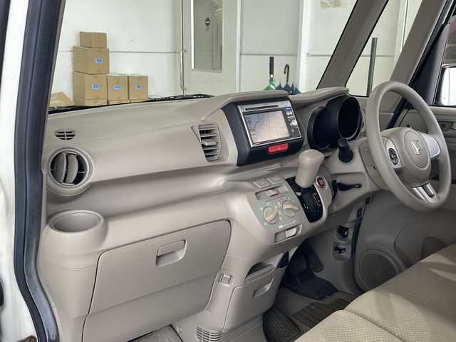 ホンダ Ｎ ＢＯＸ G 秋田県 2012(平24)年 12万km プレミアムホワイトパール 4WD/純正ナビ　VXM-128VS/（CD/DVD/SD/TV）/バックカメラ/ETC/スマートキー（スペアー1本）/プッシュスタートボタン/アルミ付き冬タイヤ積込み/ドアバイザー/アイドリングストップ/スライドドア