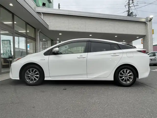 トヨタ プリウス S 青森県 2015(平27)年 14万km スーパーホワイトⅡ 4WD/Toyota　Safety　Sence/レーダークルーズコントロール/LDA/ALPINE11インチディスプレイオーディオ/（Wifi/HDMI/BlueTooth/Apple CarPlay）/ビルトインETC/24年製VRX3/15インチタイヤ装着/社外夏タイヤ積込み/ステアリングスイッチ/バックカメラ/オートライト/LEDヘッドライト/保証書/取扱説明書