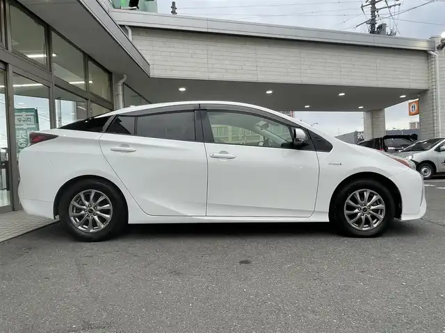 トヨタ プリウス S 青森県 2015(平27)年 14万km スーパーホワイトⅡ 4WD/Toyota　Safety　Sence/レーダークルーズコントロール/LDA/ALPINE11インチディスプレイオーディオ/（Wifi/HDMI/BlueTooth/Apple CarPlay）/ビルトインETC/24年製VRX3/15インチタイヤ装着/社外夏タイヤ積込み/ステアリングスイッチ/バックカメラ/オートライト/LEDヘッドライト/保証書/取扱説明書