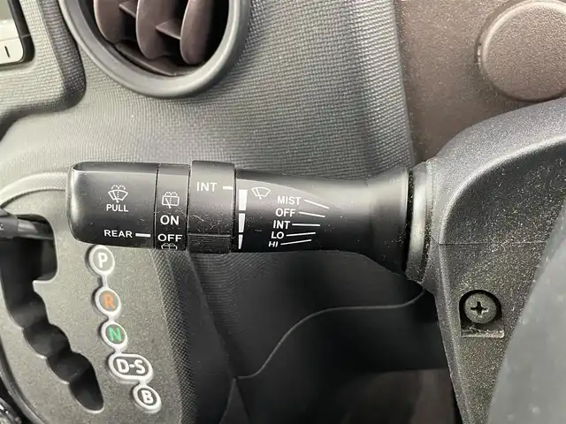 トヨタ ポルテ Y 埼玉県 2015(平27)年 7.2万km ホワイトパールクリスタルシャイン 純正ナビ　NSZT-W64/(Bluetooth/CD/DVD/AM/FM)/地デジフルセグ/バックカメラ/ETC/片側パワースライドドア/アイドリングストップ/ステアリングリモコン/ウィンカーミラー/フロントフォグランプ/純正ドアバイザー/純正フロアマット