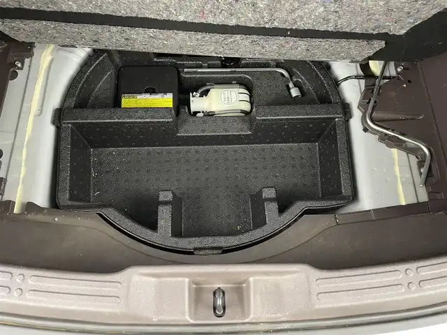 トヨタ ポルテ Y 埼玉県 2015(平27)年 7.2万km ホワイトパールクリスタルシャイン 純正ナビ　NSZT-W64/(Bluetooth/CD/DVD/AM/FM)/地デジフルセグ/バックカメラ/ETC/片側パワースライドドア/アイドリングストップ/ステアリングリモコン/ウィンカーミラー/フロントフォグランプ/純正ドアバイザー/純正フロアマット