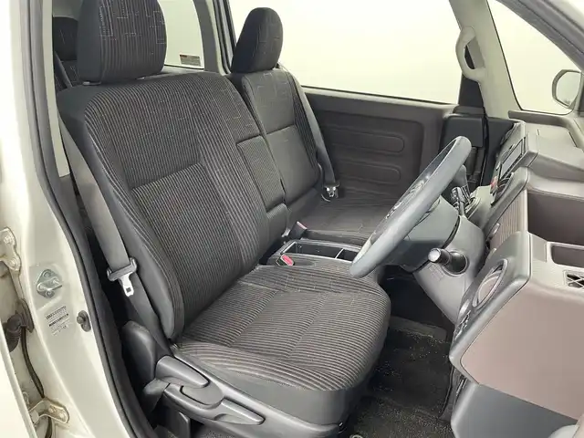 トヨタ ポルテ Y 埼玉県 2015(平27)年 7.2万km ホワイトパールクリスタルシャイン 純正ナビ　NSZT-W64/(Bluetooth/CD/DVD/AM/FM)/地デジフルセグ/バックカメラ/ETC/片側パワースライドドア/アイドリングストップ/ステアリングリモコン/ウィンカーミラー/フロントフォグランプ/純正ドアバイザー/純正フロアマット