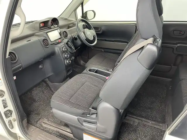 トヨタ ポルテ Y 埼玉県 2015(平27)年 7.2万km ホワイトパールクリスタルシャイン 純正ナビ　NSZT-W64/(Bluetooth/CD/DVD/AM/FM)/地デジフルセグ/バックカメラ/ETC/片側パワースライドドア/アイドリングストップ/ステアリングリモコン/ウィンカーミラー/フロントフォグランプ/純正ドアバイザー/純正フロアマット