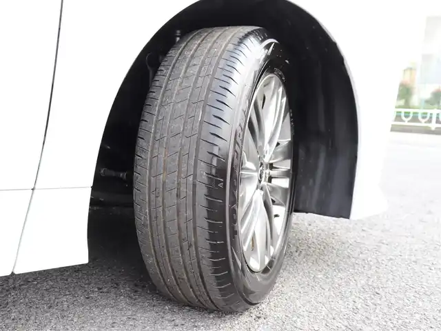 トヨタ アルファード Z 神奈川県 2024(令6)年 0.3万km プラチナホワイトパールマイカ ワンオーナー/サンルーフ/後席モニター/デジタルインナーミラー/ＢＳＭ/全方位カメラ/黒革シート　シートヒーター　ベンチレーション/前後コーナーセンサー/ＥＴＣ２．０/フルセグＴＶ/アクティブクルーズ/両側パワースライドドア/LEDヘッドライト/保証書