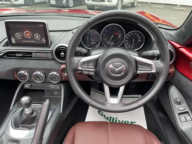 マツダ ロードスター ＲＦ RS 和歌山県 2017(平29)年 3.6万km ソウルレッドプレミアムメタリック 茶革シート/BOSEサウンド/純正ナビ/フルセグTV/CD/DVD/Bluetooth/USB/レーンキープ/ブラインドスポット/シートヒーター/純正フロアマット/LEDヘッドライト/純正17インチアルミホイール/UVカット機能付きフロントガラス/スマートキー/スペアキー×1/取扱説明書
