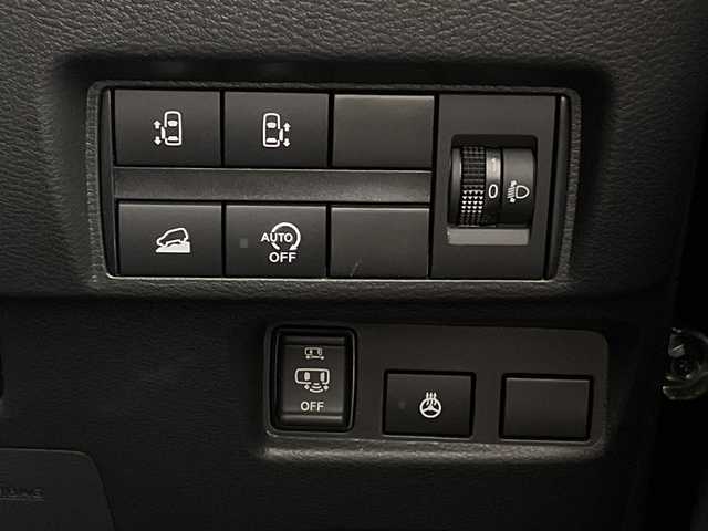 三菱 デリカミニ T プレミアム 新潟県 2023(令5)年 0.7万km アメジストブラック 4WD/マイパイロット/アラウンドビューモニター/両側パワースライドドア/レーダークルーズコントロール/LEDオートライト/ハーフレザーシート/シートヒーター/純正アルミホイール/ステアリングスイッチ/パドルシフト/ステアリングヒーター/アイドリングストップ/デジタルインナーミラー/スマートキー