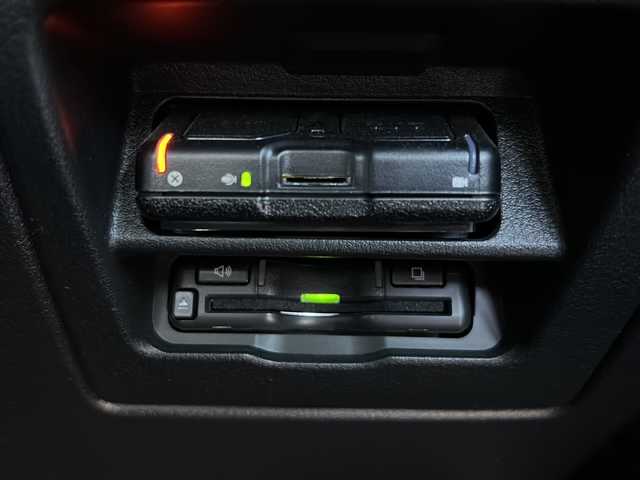 マツダ マツダ３ファストバック XD Lパッケージ 岐阜県 2022(令4)年 1.5万km ソウルレッドクリスタルM 登録時走行距離：15048km/純正ナビ/全方位カメラ/フルセグテレビ・Bluetooth・CD/iアクティブセンス/レーダークルーズコントロール/ブラインドスポットモニター/前後コーナーセンサー/ヘッドアップディスプレイ/レザーシート/シートヒーター/ドライブレコーダー/LEDヘッドライト/オートライト/オートマチックハイビーム/ステアリングヒーター/ETC/ポジショニングメモリー/アイドリングストップ/プッシュスタート/スマートキー/スペアキー