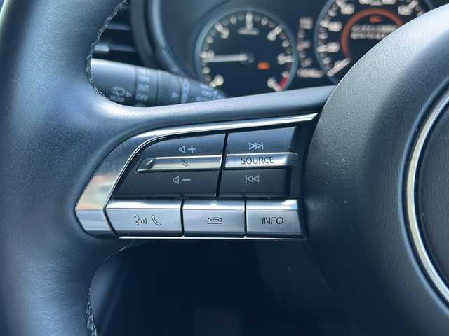 マツダ マツダ３ファストバック XD Lパッケージ 岐阜県 2022(令4)年 1.5万km ソウルレッドクリスタルM 登録時走行距離：15048km/純正ナビ/全方位カメラ/フルセグテレビ・Bluetooth・CD/iアクティブセンス/レーダークルーズコントロール/ブラインドスポットモニター/前後コーナーセンサー/ヘッドアップディスプレイ/レザーシート/シートヒーター/ドライブレコーダー/LEDヘッドライト/オートライト/オートマチックハイビーム/ステアリングヒーター/ETC/ポジショニングメモリー/アイドリングストップ/プッシュスタート/スマートキー/スペアキー