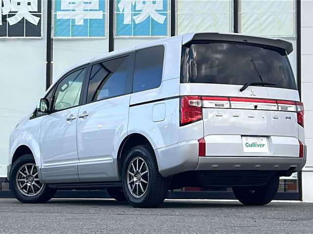三菱 デリカＤ：５ P 山形県 2023(令5)年 2.1万km ホワイトダイヤモンド 禁煙車/4WD/衝突被害軽減ブレーキ/横滑り防止装置/オートマチックハイビーム/レーンキープアシスト/ブラインドスポットモニター/クルーズコントロール/全方位カメラ/前後ドライブレコーダー/ALPINEナビ/（フルセグ/Bluetooth/DVD/Apple CarPlay)/テレビキャンセラー/ALPINEフリップダウンモニター/アイドリングストップ/両側パワースライドドア/電動サイドステップ/パワーバックドア/レザー調シート/D席パワーシート/前席シートヒーター/純正フロアマット/ステアリングスイッチ/ステアリングヒーター/パドルシフト/ETC/スマートキー×２/社外AW/LEDヘッドライト/フォグランプ
