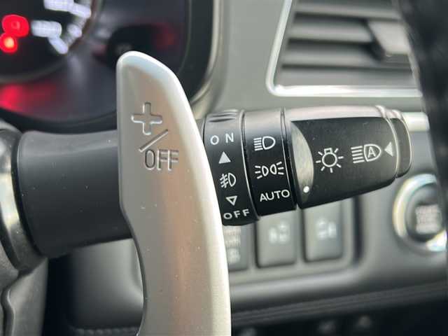 三菱 デリカＤ：５ P 山形県 2023(令5)年 2.1万km ホワイトダイヤモンド 禁煙車/4WD/衝突被害軽減ブレーキ/横滑り防止装置/オートマチックハイビーム/レーンキープアシスト/ブラインドスポットモニター/クルーズコントロール/全方位カメラ/前後ドライブレコーダー/ALPINEナビ/（フルセグ/Bluetooth/DVD/Apple CarPlay)/テレビキャンセラー/ALPINEフリップダウンモニター/アイドリングストップ/両側パワースライドドア/電動サイドステップ/パワーバックドア/レザー調シート/D席パワーシート/前席シートヒーター/純正フロアマット/ステアリングスイッチ/ステアリングヒーター/パドルシフト/ETC/スマートキー×２/社外AW/LEDヘッドライト/フォグランプ