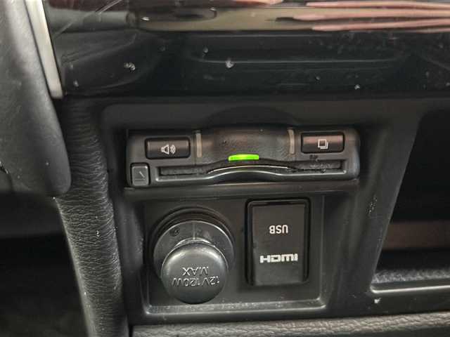 三菱 デリカＤ：５ P 山形県 2023(令5)年 2.1万km ホワイトダイヤモンド 禁煙車/4WD/衝突被害軽減ブレーキ/横滑り防止装置/オートマチックハイビーム/レーンキープアシスト/ブラインドスポットモニター/クルーズコントロール/全方位カメラ/前後ドライブレコーダー/ALPINEナビ/（フルセグ/Bluetooth/DVD/Apple CarPlay)/テレビキャンセラー/ALPINEフリップダウンモニター/アイドリングストップ/両側パワースライドドア/電動サイドステップ/パワーバックドア/レザー調シート/D席パワーシート/前席シートヒーター/純正フロアマット/ステアリングスイッチ/ステアリングヒーター/パドルシフト/ETC/スマートキー×２/社外AW/LEDヘッドライト/フォグランプ