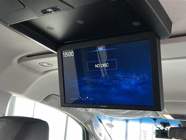 三菱 デリカＤ：５ P 山形県 2023(令5)年 2.1万km ホワイトダイヤモンド 禁煙車/4WD/衝突被害軽減ブレーキ/横滑り防止装置/オートマチックハイビーム/レーンキープアシスト/ブラインドスポットモニター/クルーズコントロール/全方位カメラ/前後ドライブレコーダー/ALPINEナビ/（フルセグ/Bluetooth/DVD/Apple CarPlay)/テレビキャンセラー/ALPINEフリップダウンモニター/アイドリングストップ/両側パワースライドドア/電動サイドステップ/パワーバックドア/レザー調シート/D席パワーシート/前席シートヒーター/純正フロアマット/ステアリングスイッチ/ステアリングヒーター/パドルシフト/ETC/スマートキー×２/社外AW/LEDヘッドライト/フォグランプ