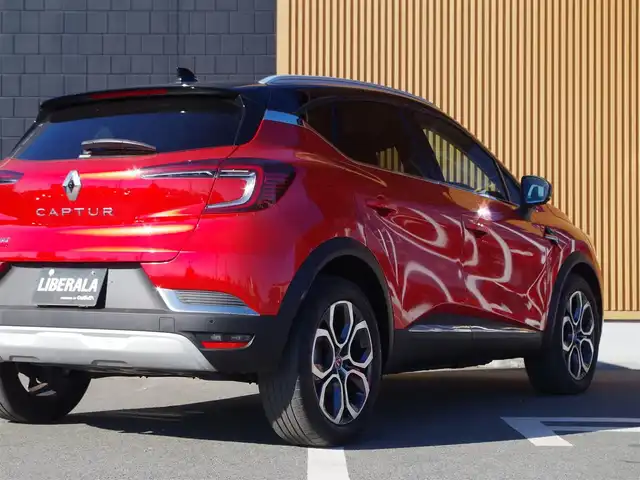 ルノー ルノー キャプチャー インテンス テックパック 埼玉県 2021(令3)年 3万km 赤 ブラックレザーシート/アダプティブクルーズコントロール/ディスプレイオーディオ/Bluetooth/CarPlay/社外ナビ/パークセンサー/ブラインドスポットモニター/全周囲カメラ/シートヒーター/ステアリングヒーター/スペアキー/ETC
