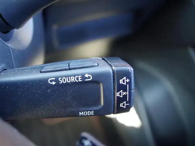 ルノー ルノー キャプチャー インテンス テックパック 埼玉県 2021(令3)年 3万km 赤 ブラックレザーシート/アダプティブクルーズコントロール/ディスプレイオーディオ/Bluetooth/CarPlay/社外ナビ/パークセンサー/ブラインドスポットモニター/全周囲カメラ/シートヒーター/ステアリングヒーター/スペアキー/ETC