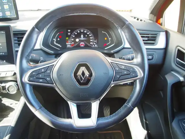 ルノー ルノー キャプチャー インテンス テックパック 埼玉県 2021(令3)年 3万km 赤 ブラックレザーシート/アダプティブクルーズコントロール/ディスプレイオーディオ/Bluetooth/CarPlay/社外ナビ/パークセンサー/ブラインドスポットモニター/全周囲カメラ/シートヒーター/ステアリングヒーター/スペアキー/ETC