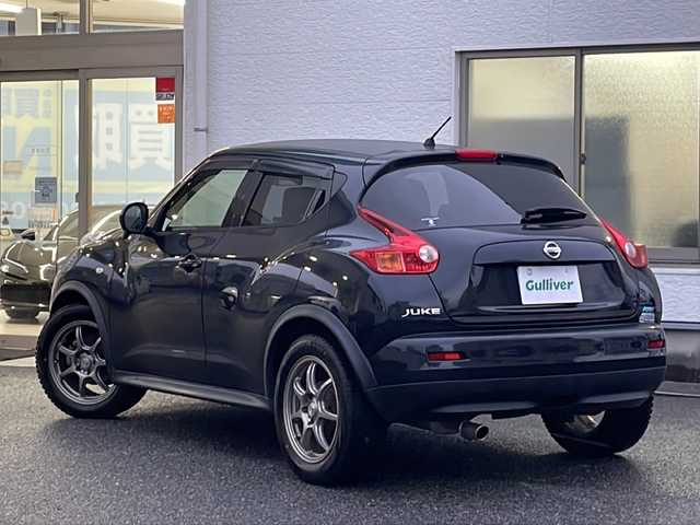 日産 ジューク 15RX アーバンセレクション 愛知県 2014(平26)年 4.3万km サファイアブラック /ワンオーナー//禁煙車//純正メモリーナビ//フルセグ/CD/DVD/SD/Bluetooth/USB/ipod//ドライブレコーダー//バックカメラ//ETC//純正ローダウンサスペンション（アーバンセレクション専用）//純正エキゾーストフィニッシャー//HIDオートライト//フロントフォグランプ//社外17インチアルミホイール//純正アルミホイールタイヤ（215/55R17）//プッシュスタート//スペアスマートキー//革巻きステアリング//フェンダーポール//i-stop//D-MODE//オートエアコン//オートリトラウィンカーミラー//純正ドアバイザー//純正フロアマット//車両取扱説明書//ナビ取扱説明書//早わかりガイドブック//点検整備記録簿H26H27