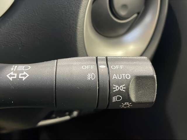 日産 ジューク 15RX アーバンセレクション 愛知県 2014(平26)年 4.3万km サファイアブラック /ワンオーナー//禁煙車//純正メモリーナビ//フルセグ/CD/DVD/SD/Bluetooth/USB/ipod//ドライブレコーダー//バックカメラ//ETC//純正ローダウンサスペンション（アーバンセレクション専用）//純正エキゾーストフィニッシャー//HIDオートライト//フロントフォグランプ//社外17インチアルミホイール//純正アルミホイールタイヤ（215/55R17）//プッシュスタート//スペアスマートキー//革巻きステアリング//フェンダーポール//i-stop//D-MODE//オートエアコン//オートリトラウィンカーミラー//純正ドアバイザー//純正フロアマット//車両取扱説明書//ナビ取扱説明書//早わかりガイドブック//点検整備記録簿H26H27