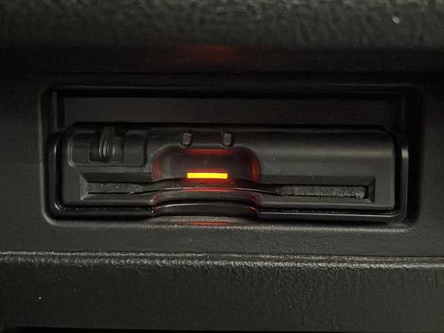 日産 ジューク 15RX アーバンセレクション 愛知県 2014(平26)年 4.3万km サファイアブラック /ワンオーナー//禁煙車//純正メモリーナビ//フルセグ/CD/DVD/SD/Bluetooth/USB/ipod//ドライブレコーダー//バックカメラ//ETC//純正ローダウンサスペンション（アーバンセレクション専用）//純正エキゾーストフィニッシャー//HIDオートライト//フロントフォグランプ//社外17インチアルミホイール//純正アルミホイールタイヤ（215/55R17）//プッシュスタート//スペアスマートキー//革巻きステアリング//フェンダーポール//i-stop//D-MODE//オートエアコン//オートリトラウィンカーミラー//純正ドアバイザー//純正フロアマット//車両取扱説明書//ナビ取扱説明書//早わかりガイドブック//点検整備記録簿H26H27