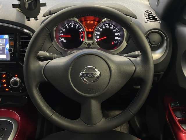 日産 ジューク 15RX アーバンセレクション 愛知県 2014(平26)年 4.3万km サファイアブラック /ワンオーナー//禁煙車//純正メモリーナビ//フルセグ/CD/DVD/SD/Bluetooth/USB/ipod//ドライブレコーダー//バックカメラ//ETC//純正ローダウンサスペンション（アーバンセレクション専用）//純正エキゾーストフィニッシャー//HIDオートライト//フロントフォグランプ//社外17インチアルミホイール//純正アルミホイールタイヤ（215/55R17）//プッシュスタート//スペアスマートキー//革巻きステアリング//フェンダーポール//i-stop//D-MODE//オートエアコン//オートリトラウィンカーミラー//純正ドアバイザー//純正フロアマット//車両取扱説明書//ナビ取扱説明書//早わかりガイドブック//点検整備記録簿H26H27