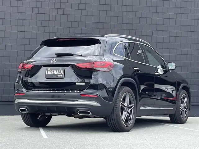 メルセデス・ベンツ ＧＬＡ２００ｄ 4マチック AMGライン 三重県 2020(令2)年 1.1万km コスモスブラック ACC/レーダーセーフティ/純正ナビ/全方位カメラ/フルセグTV/ハーフレザーシート　/シートヒーター/パワーシート/アンビエントライト/電動リアゲート/純正19インチアルミ/LEDヘッドライト/ETC