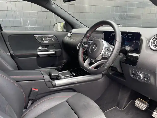 メルセデス・ベンツ ＧＬＡ２００ｄ 4マチック AMGライン 三重県 2020(令2)年 1.1万km コスモスブラック ACC/レーダーセーフティ/純正ナビ/全方位カメラ/フルセグTV/ハーフレザーシート　/シートヒーター/パワーシート/アンビエントライト/電動リアゲート/純正19インチアルミ/LEDヘッドライト/ETC