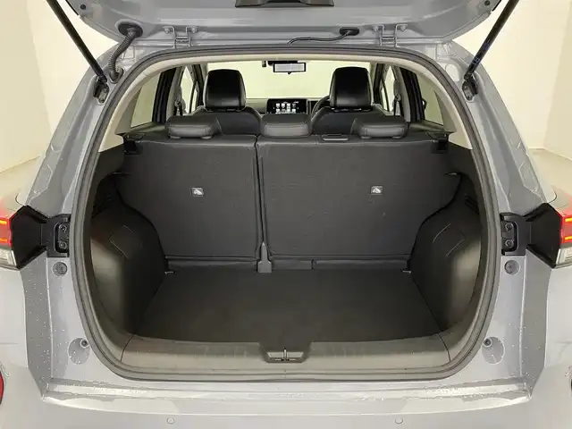日産 オーラ G レザーエディション 埼玉県 2024(令6)年 0.8万km グレー 純正メモリーナビゲーション/BT/USB/HDMI/フルセグTV/BOSEサウンドシステム/インテリジェントアラウンドビューモニター/プロパイロット/インテリジェントクルーズコントロール/インテリジェントエマージェンシーブレーキ/側方、後側方支援/ハンドル支援/ブレーキオートホールド/インテリジェントルームミラー/ドライブモードセレクター/ビルトインETC2.0/アダプティブLEDヘッドライト/ドライブレコーダー/Egプッシュスタート/インテリジェントキー/純正フロアマット/純正ドアバイザー/保証書あり/取扱説明書あり/ワンオーナー