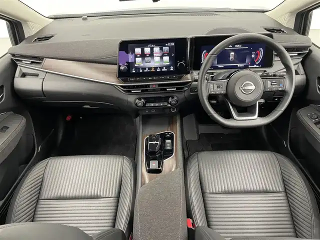 日産 オーラ G レザーエディション 埼玉県 2024(令6)年 0.8万km グレー 純正メモリーナビゲーション/BT/USB/HDMI/フルセグTV/BOSEサウンドシステム/インテリジェントアラウンドビューモニター/プロパイロット/インテリジェントクルーズコントロール/インテリジェントエマージェンシーブレーキ/側方、後側方支援/ハンドル支援/ブレーキオートホールド/インテリジェントルームミラー/ドライブモードセレクター/ビルトインETC2.0/アダプティブLEDヘッドライト/ドライブレコーダー/Egプッシュスタート/インテリジェントキー/純正フロアマット/純正ドアバイザー/保証書あり/取扱説明書あり/ワンオーナー
